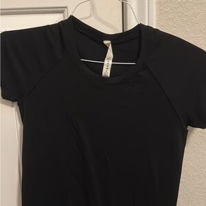 lululemon athletica Black Short Sleeve Tee